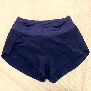 Navy blue outdoor voices 2.5” Hudson running shorts